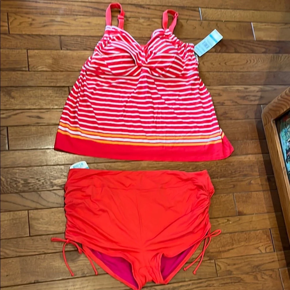 NWT Beach House 2 piece bathing suit 20W top & 22W bottom - Picture 2 of 13